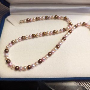 Multicolour Freshwater Pearl necklace with yellow gold clasp